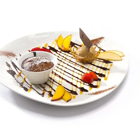 Alpenhof מלון 3*